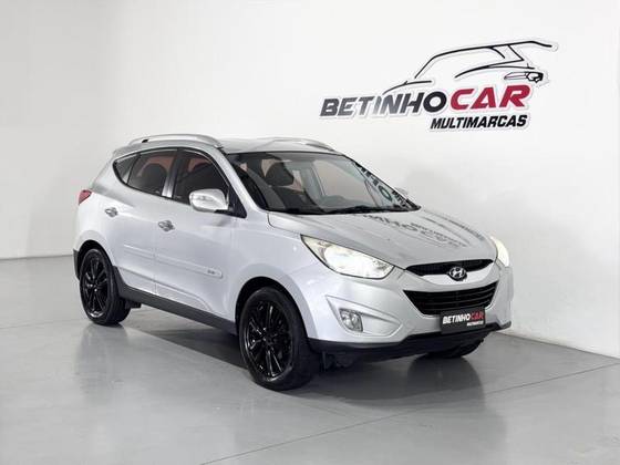 HYUNDAI IX35 2.0 MPFI GLS 4X2 16V GASOLINA 4P AUTOMÁTICO HYUNDAI IX35 2.0 MPFI GLS 4X2 16V GASOLINA 4P AUTOMÁTICO